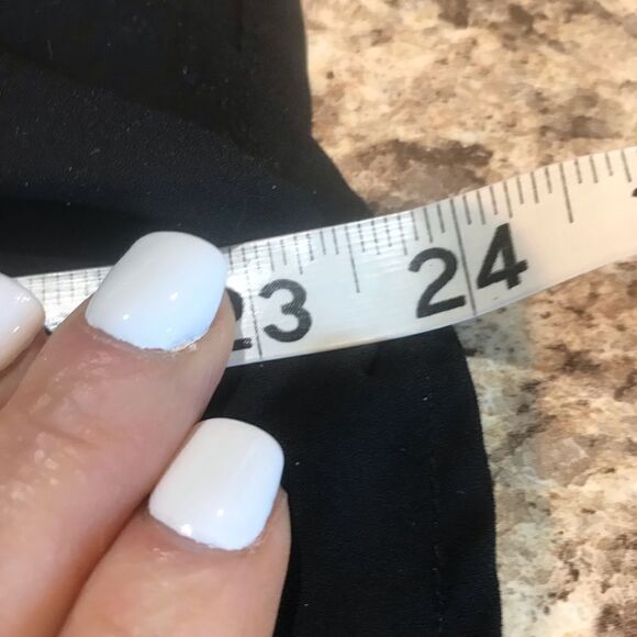 Lily White Black Short Sleeve Blouse Size Medium - Picture 4 of 7